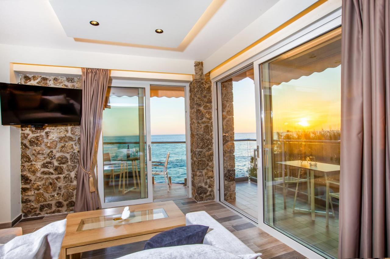 Black Rocks Family, Luxury Seafront Beach Maisonette Agios Gordios  Exterior foto