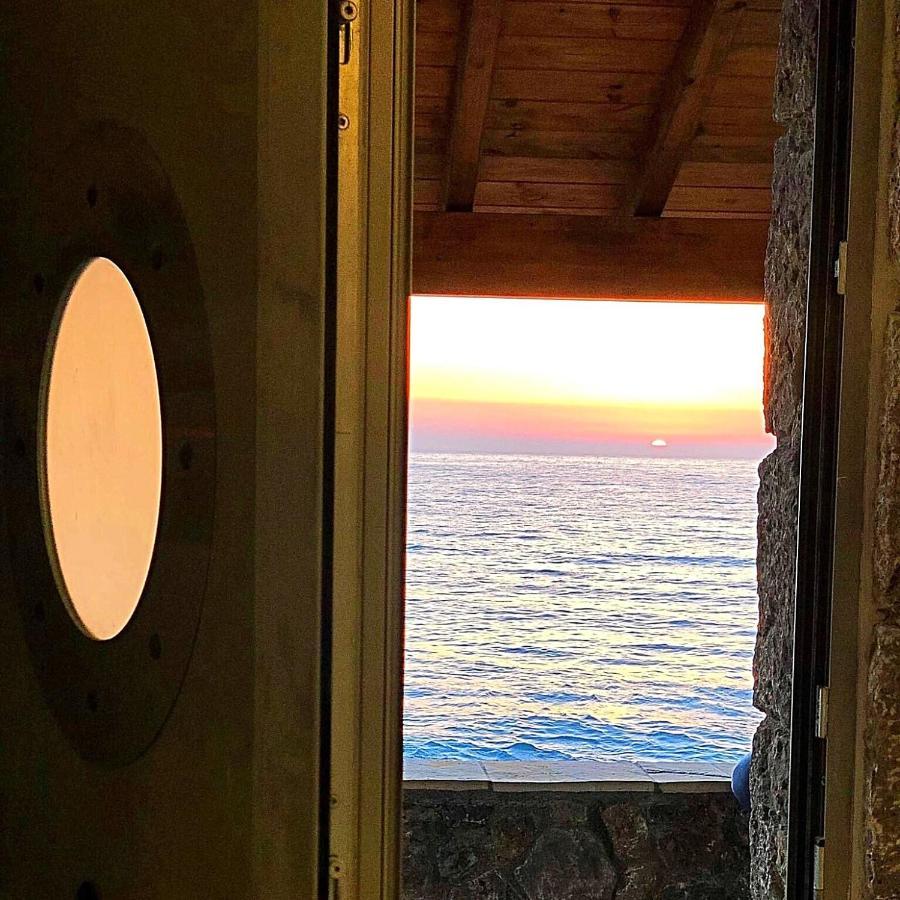 Black Rocks Family, Luxury Seafront Beach Maisonette Agios Gordios  Exterior foto